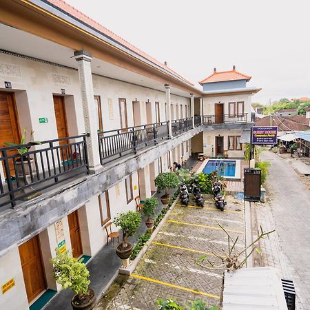 Guesthouse Cempaka Putih سمينياك المظهر الخارجي الصورة