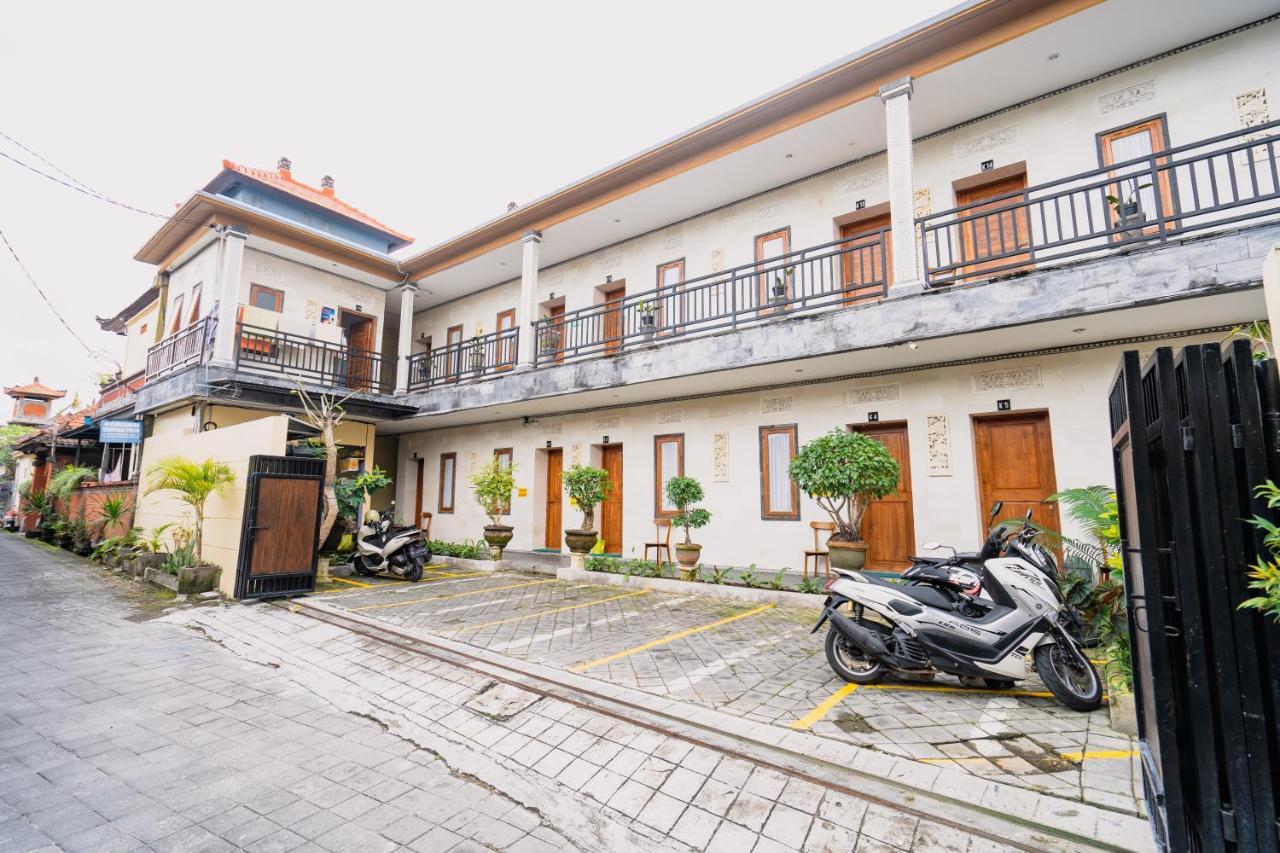 Guesthouse Cempaka Putih سمينياك المظهر الخارجي الصورة