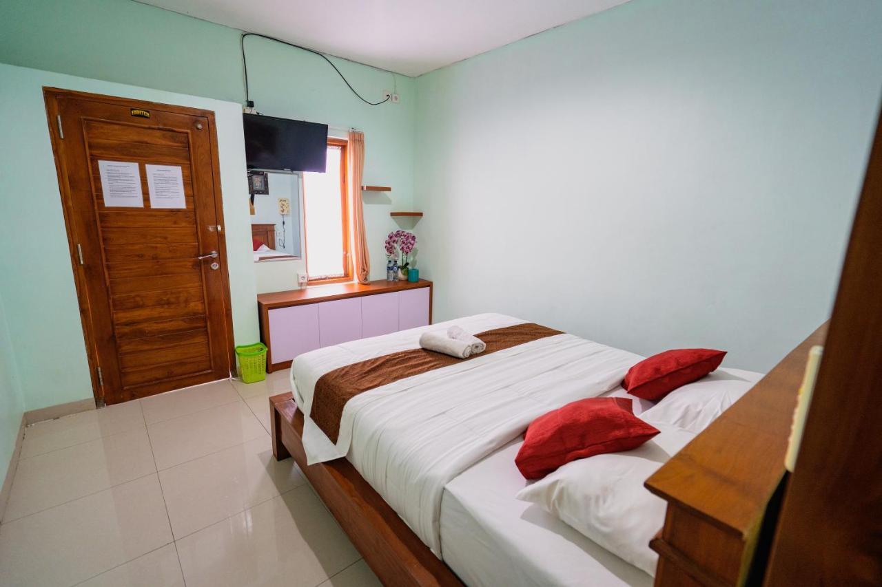 Guesthouse Cempaka Putih سمينياك المظهر الخارجي الصورة